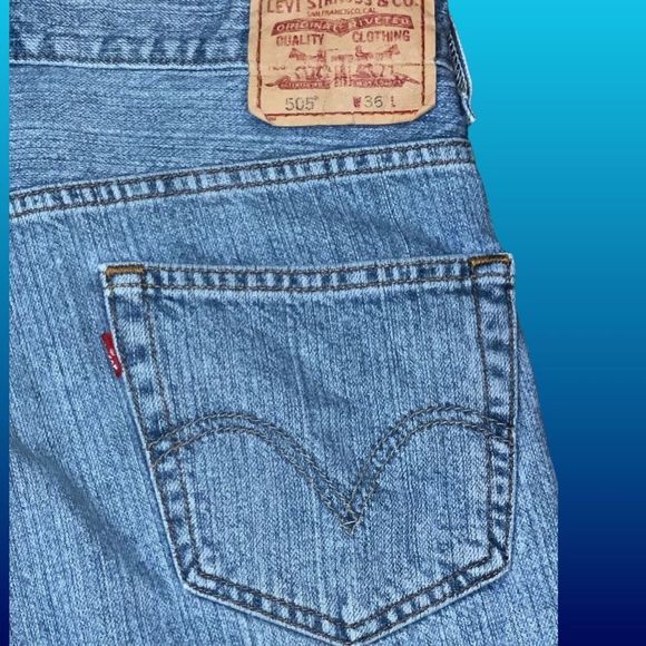 Mens Levis 505 Regular Fit Vintage Denim Shorts Size 34 - Picture 4 of 4